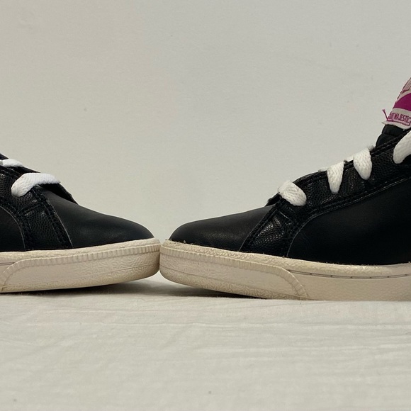 Nike Women's Black and White Sneakers with Pink Accents - Picture 2 of 7